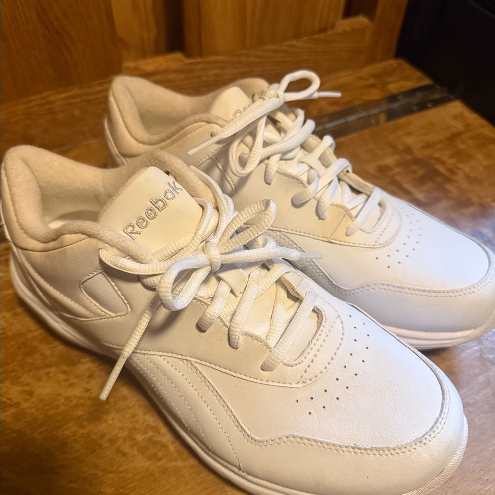 Reebok Cream Athletic Shoes